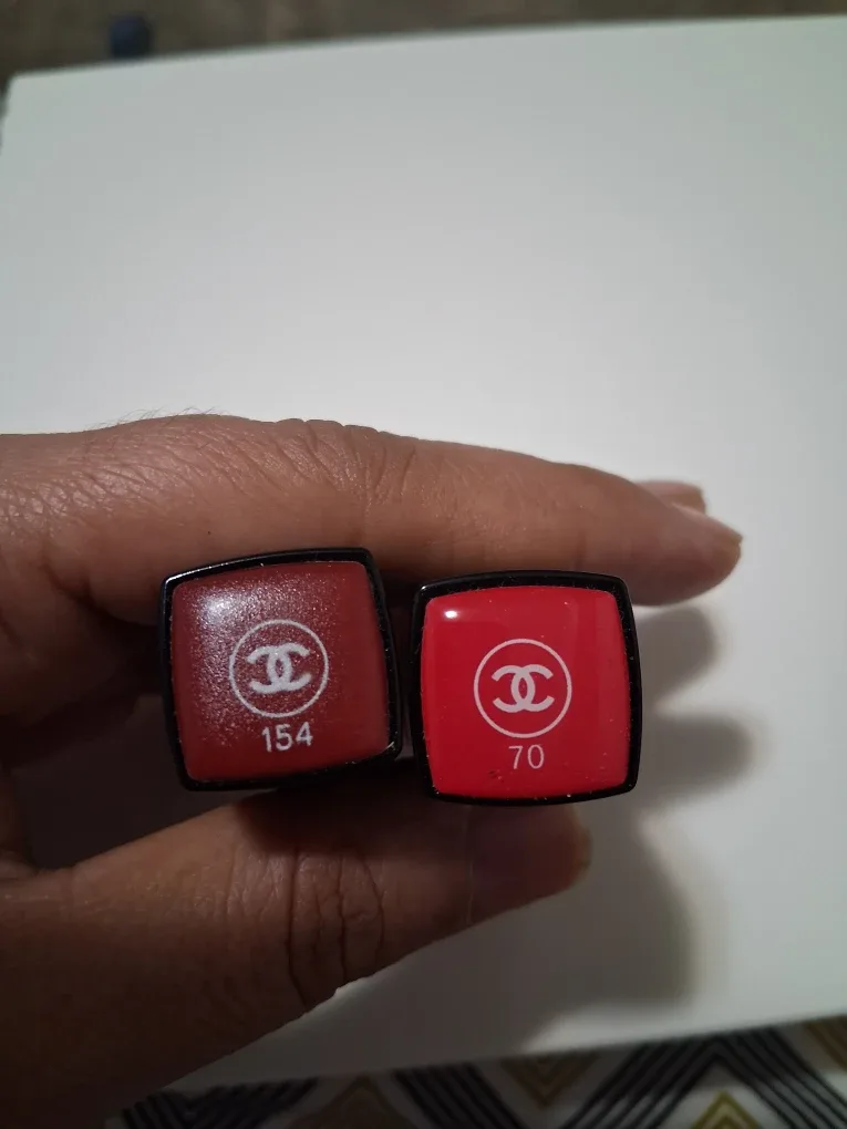 Chanel Rouge Allure Laque 70 & 154 image indicator(2)