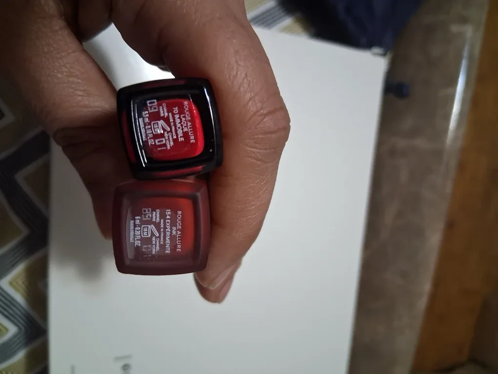 Chanel Rouge Allure Laque 70 & 154 image indicator(3)