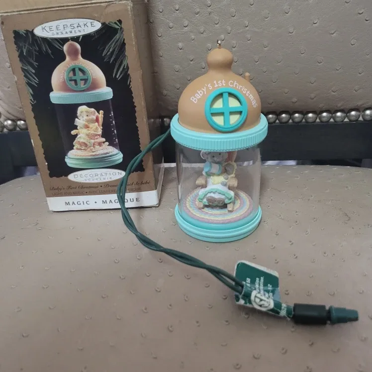 Keepsake Baby's 1st Christmas Ornament 1995