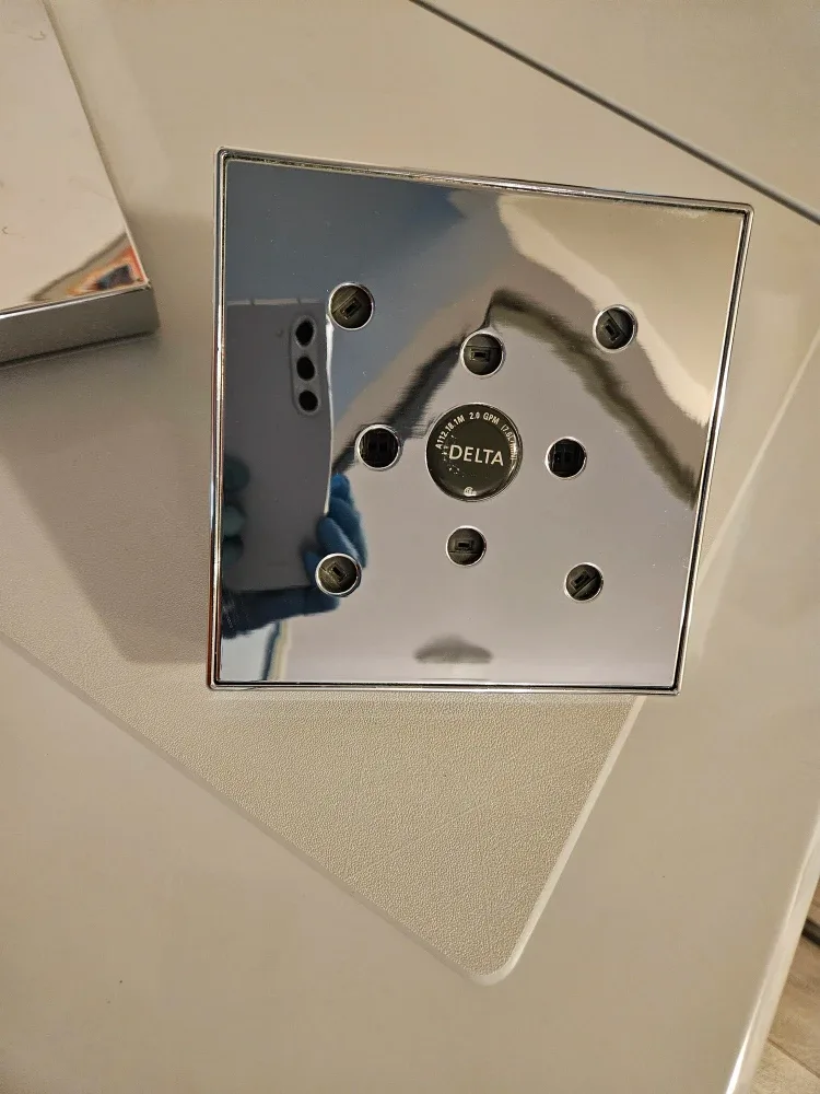 Delta Shower Head image indicator(5)