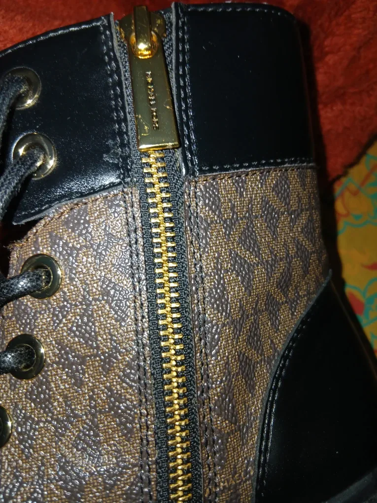 Michael Kors Women's Boots image indicator(4)