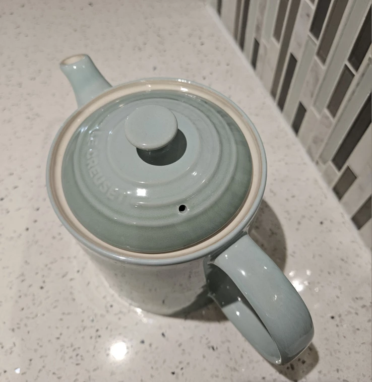Le Creuset Sage Green Teapot - photo 2