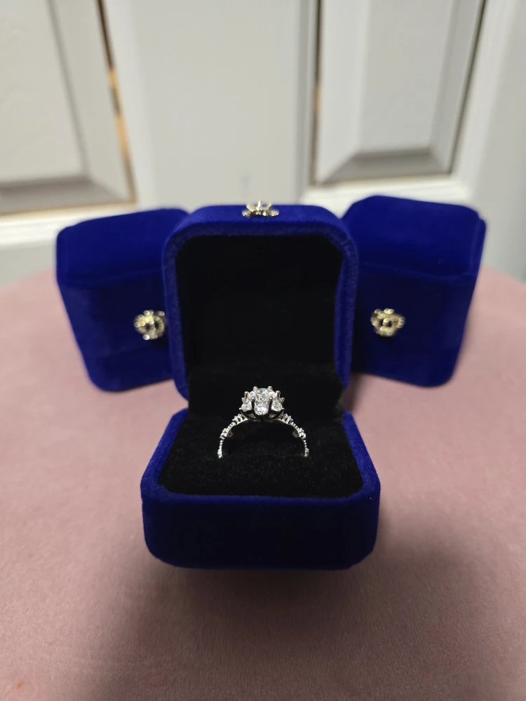 1.0 carat Silver Flower Moissanite Diamond Ring