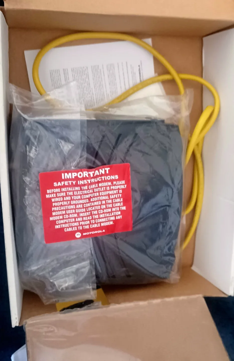 Motorola SURFboard Cable Modem image indicator(3)