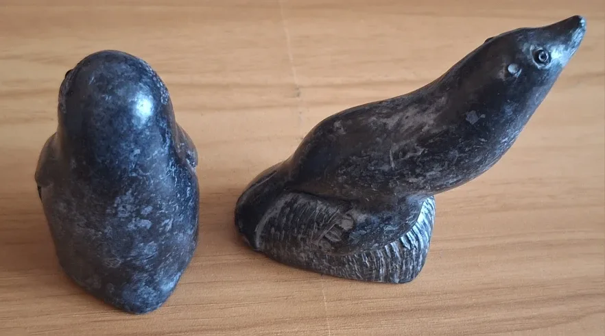 Set of 6 Vintage Wolf Original Animal Figurines image indicator(5)