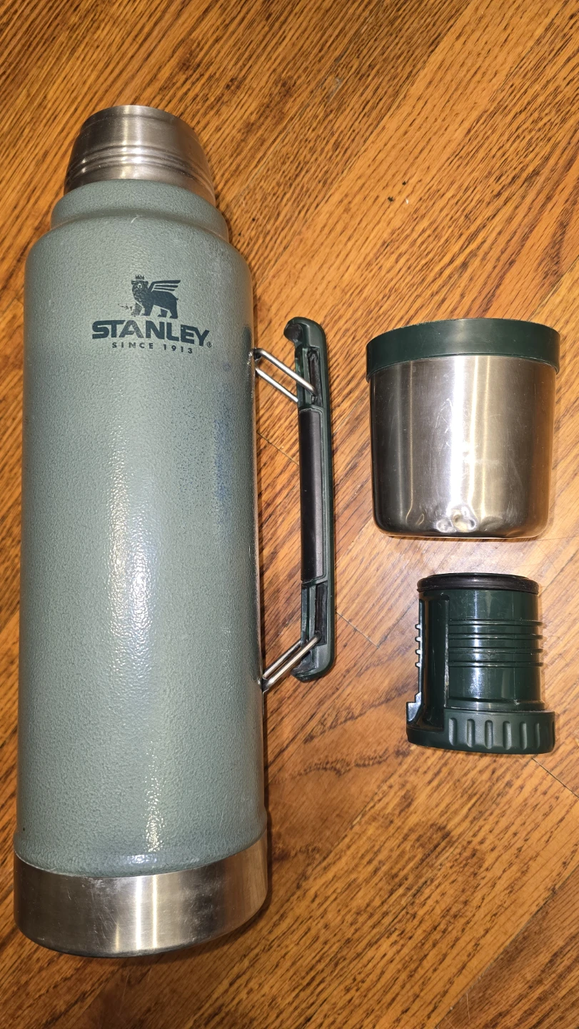 Stanley Classic Vacuum Bottle - Green