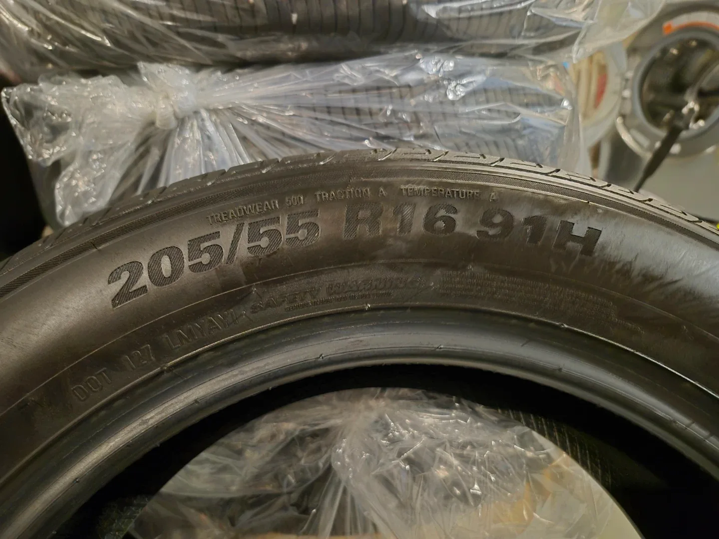 205 55 16 all season tires image indicator(3)