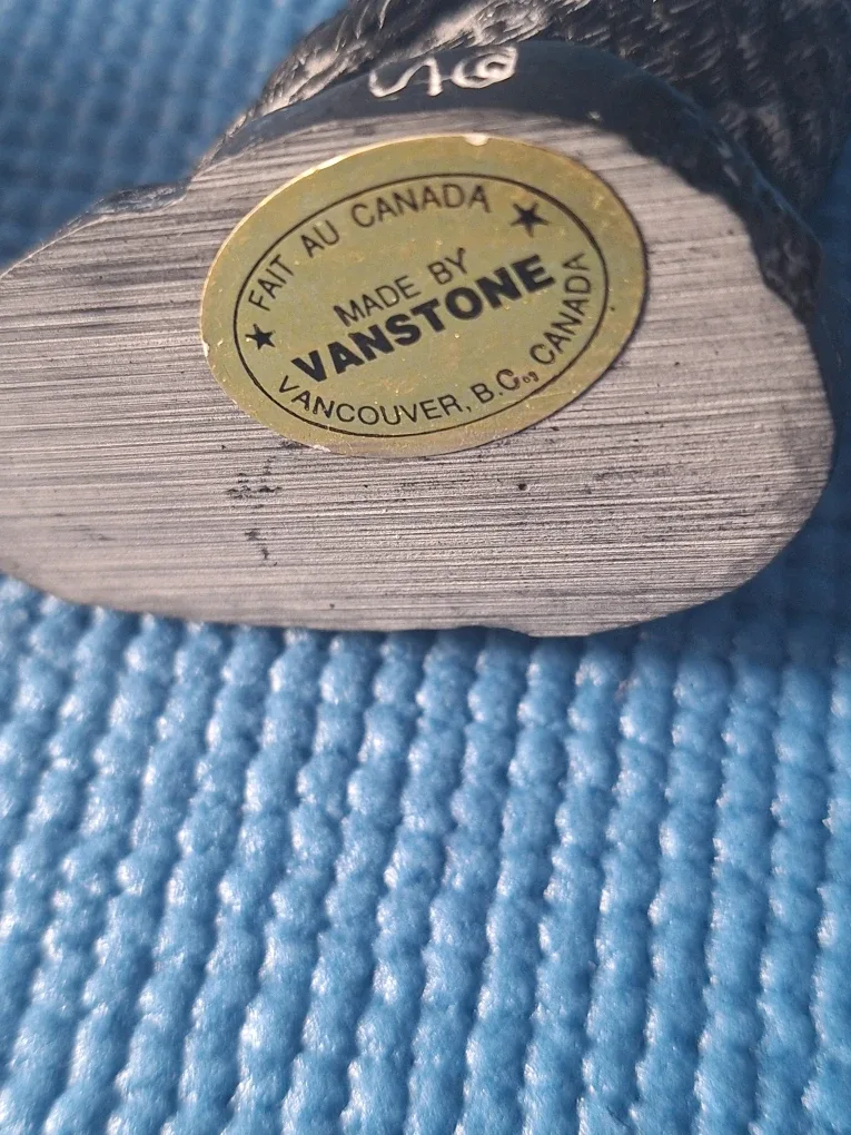 A lot  of 5 vintage soapstone figurines image indicator(5)