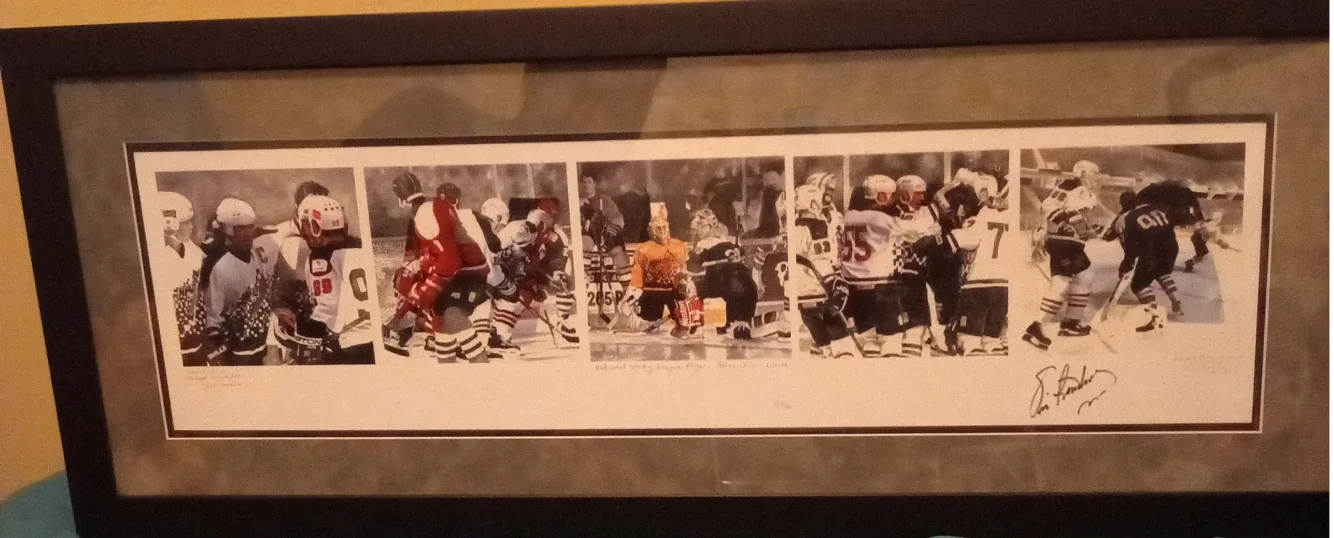 NHLPA AUTOGRAPHED PAINTING OF NHL PLAYER LTD ED 16/100 WITH COA image indicator(2)