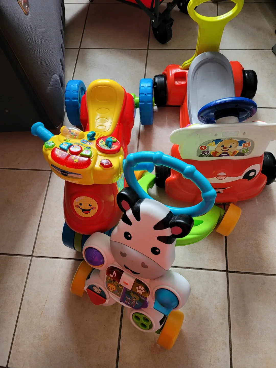 VTech & Ride-On Toys Bundle image indicator(2)