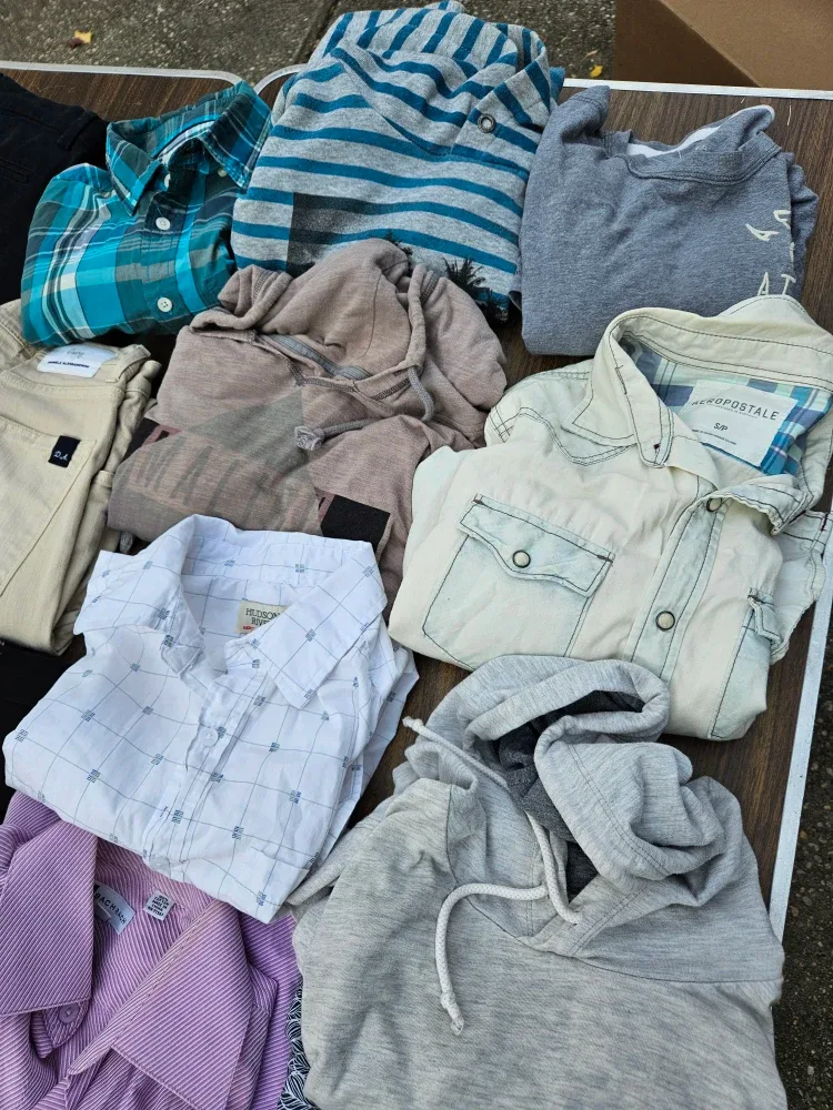 25 mens pants shirts and suit suit .size small image indicator(4)