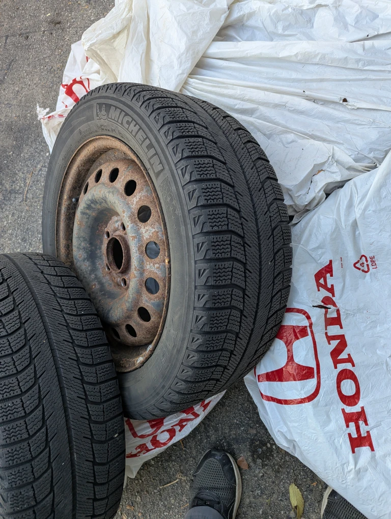 4 Honda Civic steel Rims 16 inches with tires on 205/55R16 - photo 2