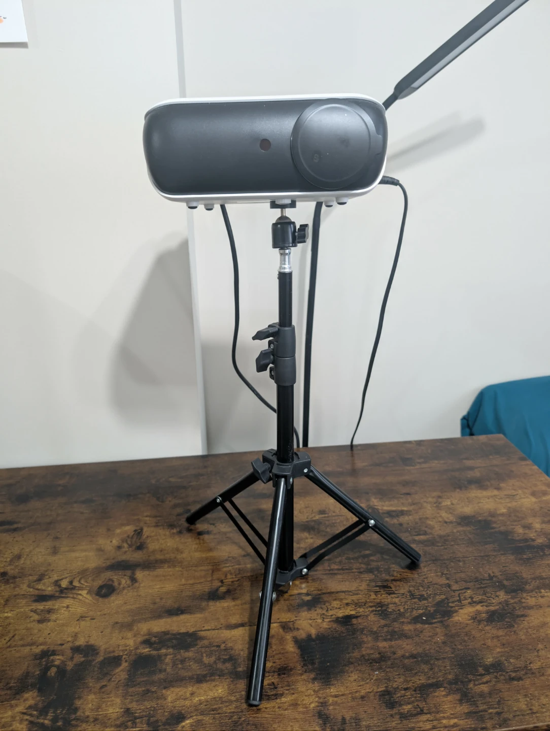 HAPPRUN White Projector with Tripod