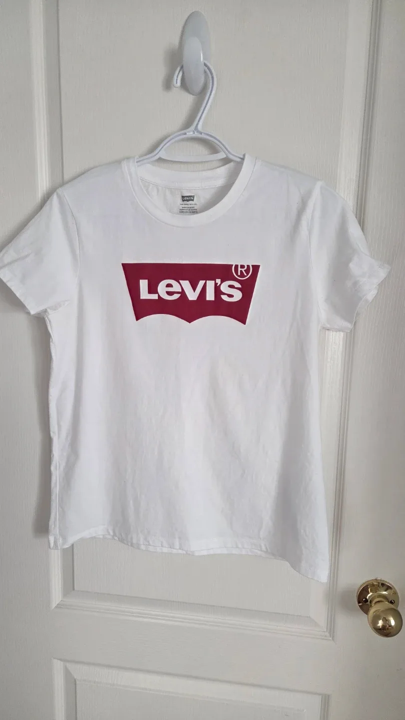 Levi's White T-Shirt - Size L