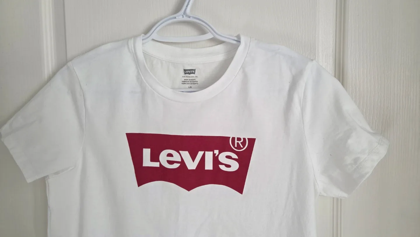 Levi's White T-Shirt - Size L image indicator(3)
