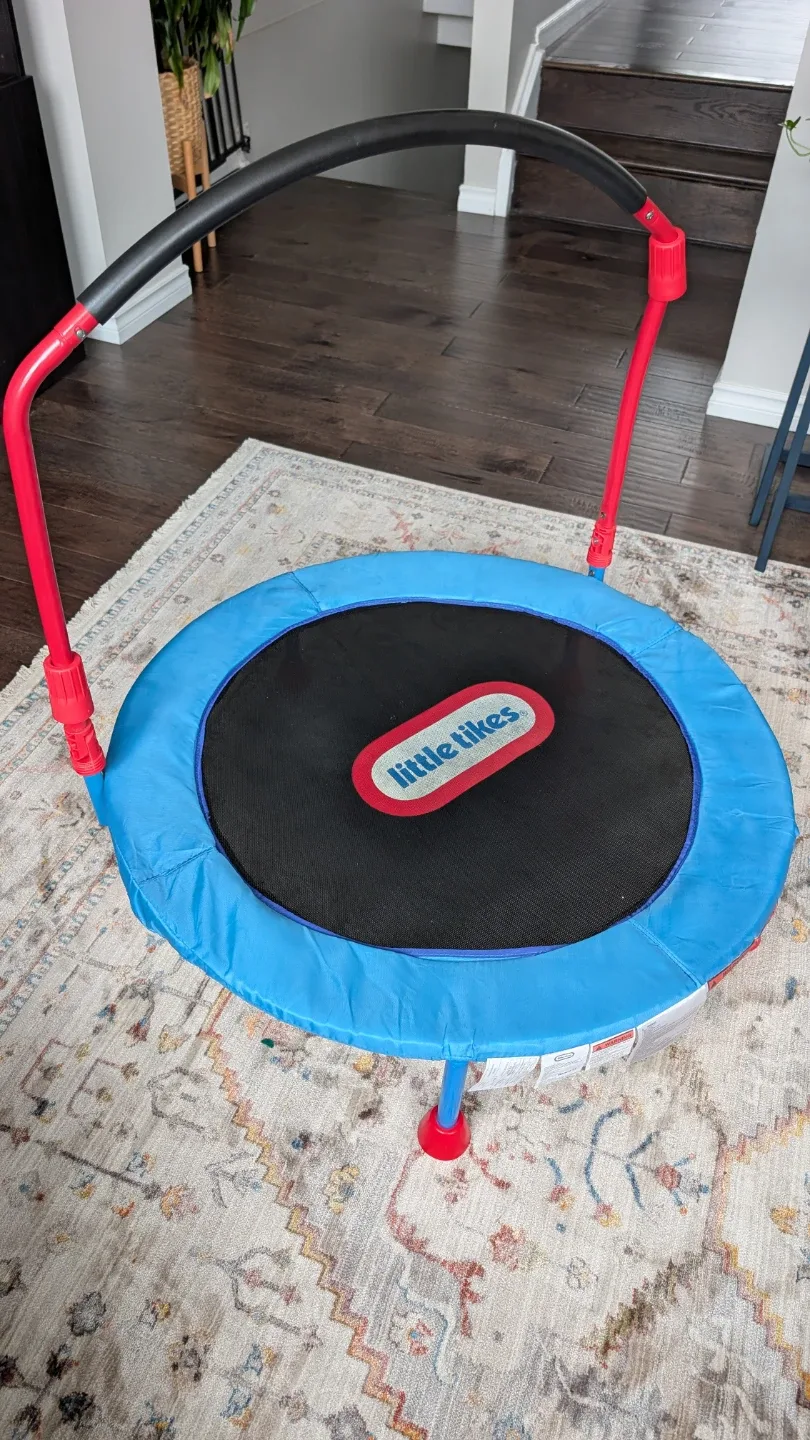 Little Tikes Trampoline - Great Condition! image indicator(2)