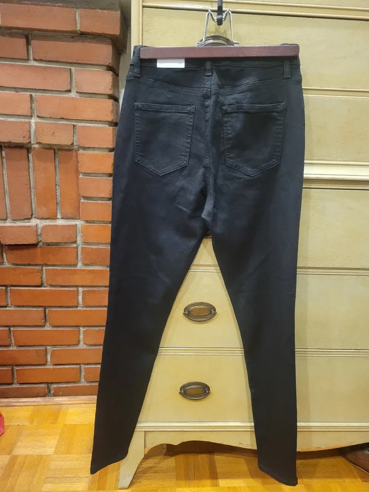 New Women's Size 3 Jegging image indicator(2)