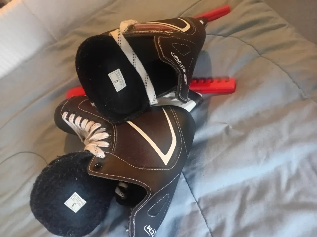 CCM Intruder Hockey Skates image indicator(7)