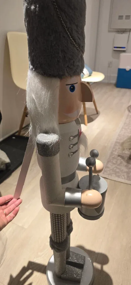 Nutcracker Figurine - Grey and White image indicator(3)