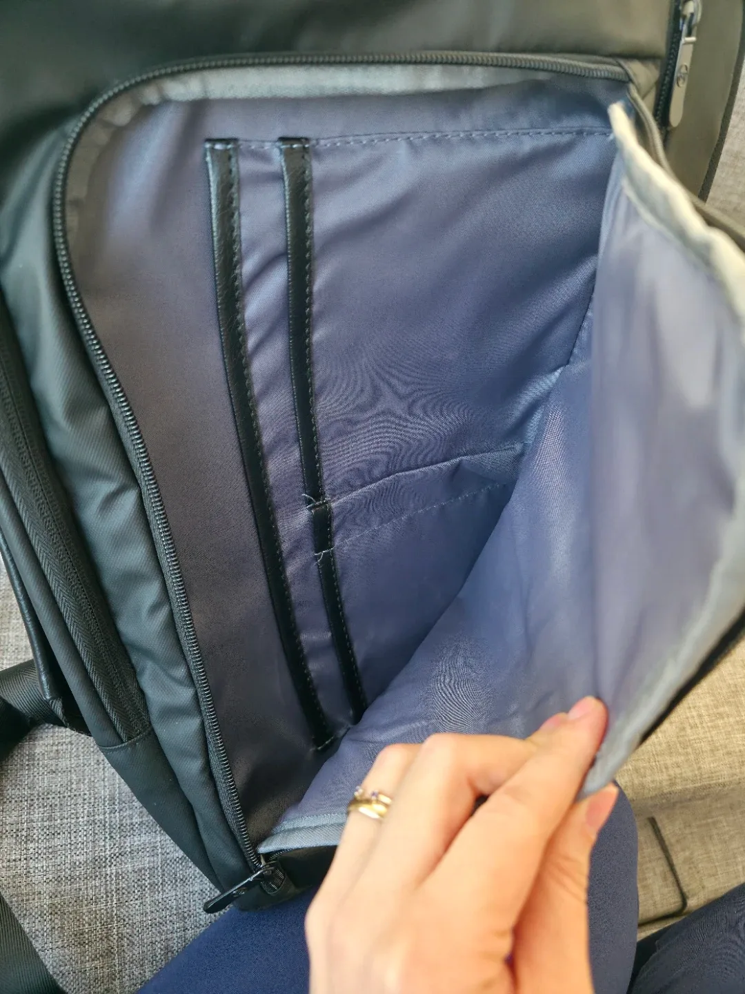 GoldenTec Oslo Laptop Backpack up to 15.6" - Black image indicator(9)