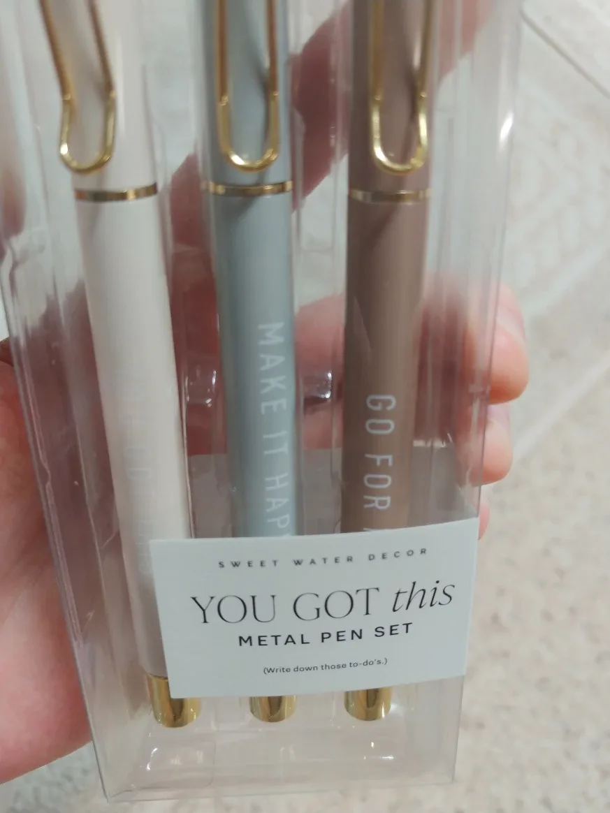 Fringe Cream Florals Notebook & Metal Pen Set - NEW image indicator(8)