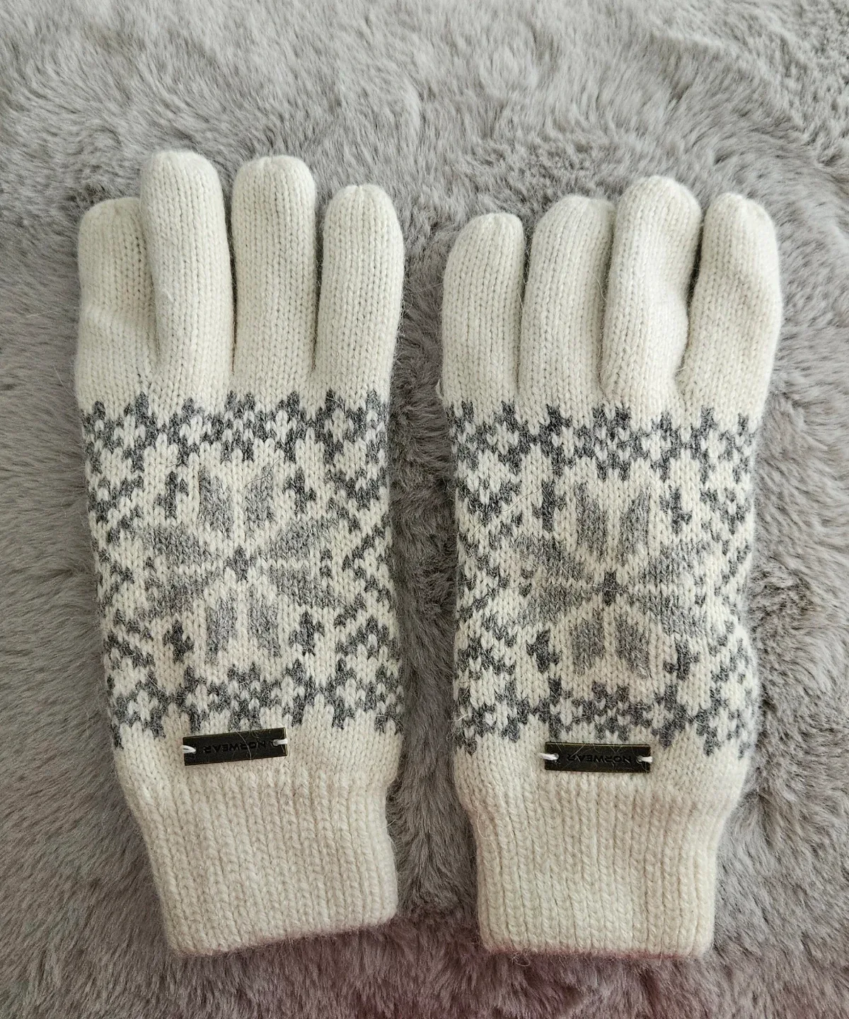 NORWEAR Wool Gloves & Hat Set (from Norway!)