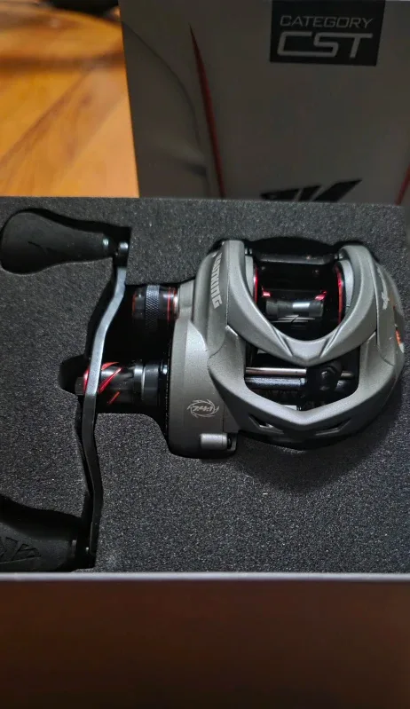 KastKing Baitcasting Reel - Like New! image indicator(3)