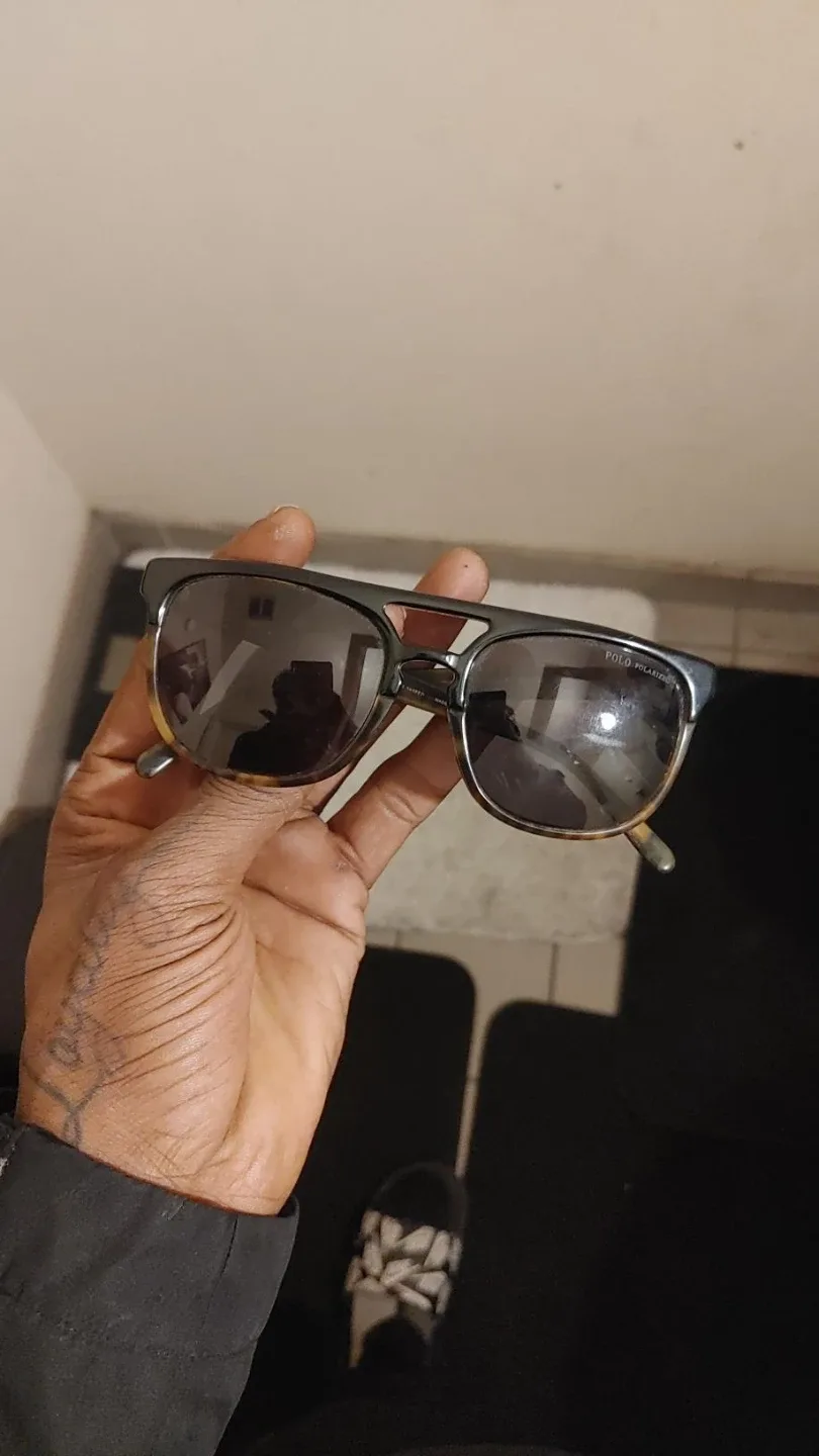 Polo polarized sunglasses image indicator(2)