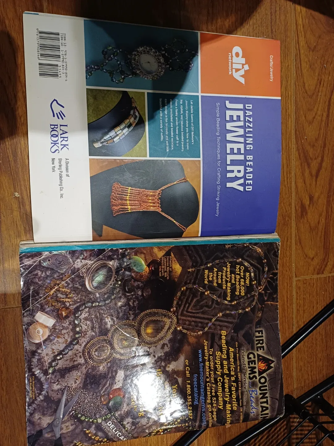 FREE DIY Dazzling Beaded Jewelry & Bead&Button Magazine image indicator(3)