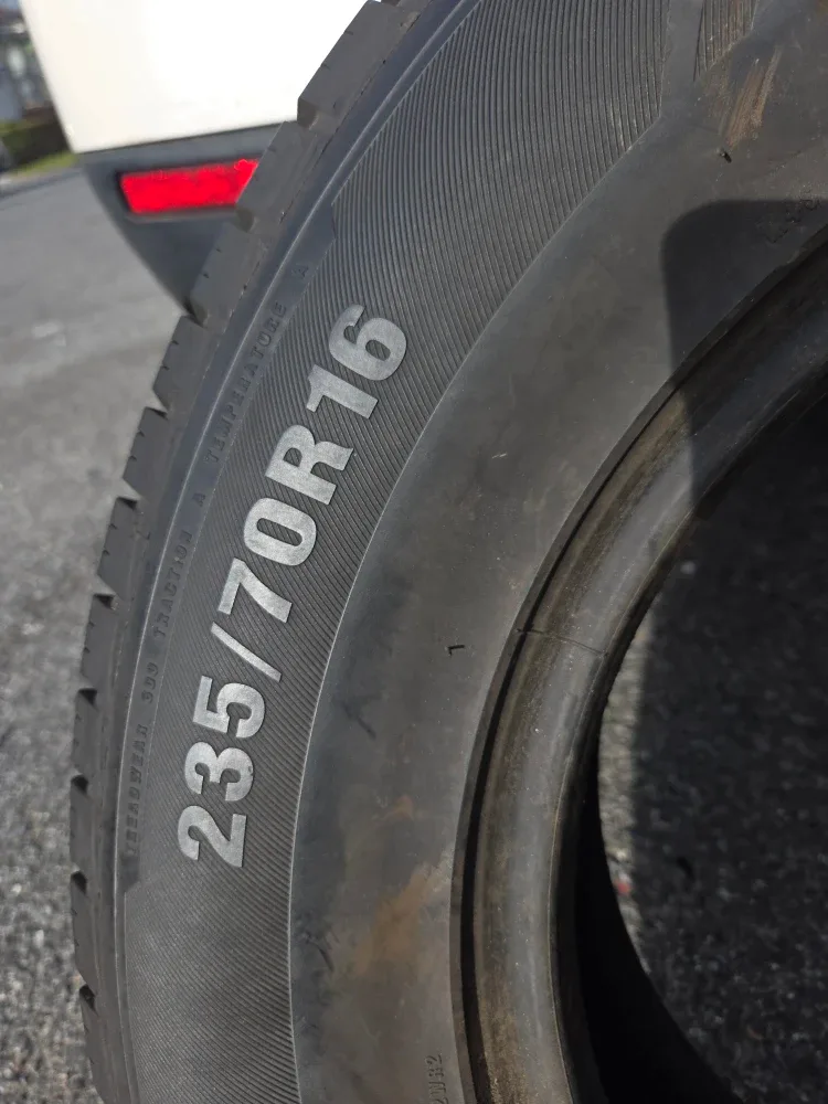 Used Tire - Size 235/70R16
