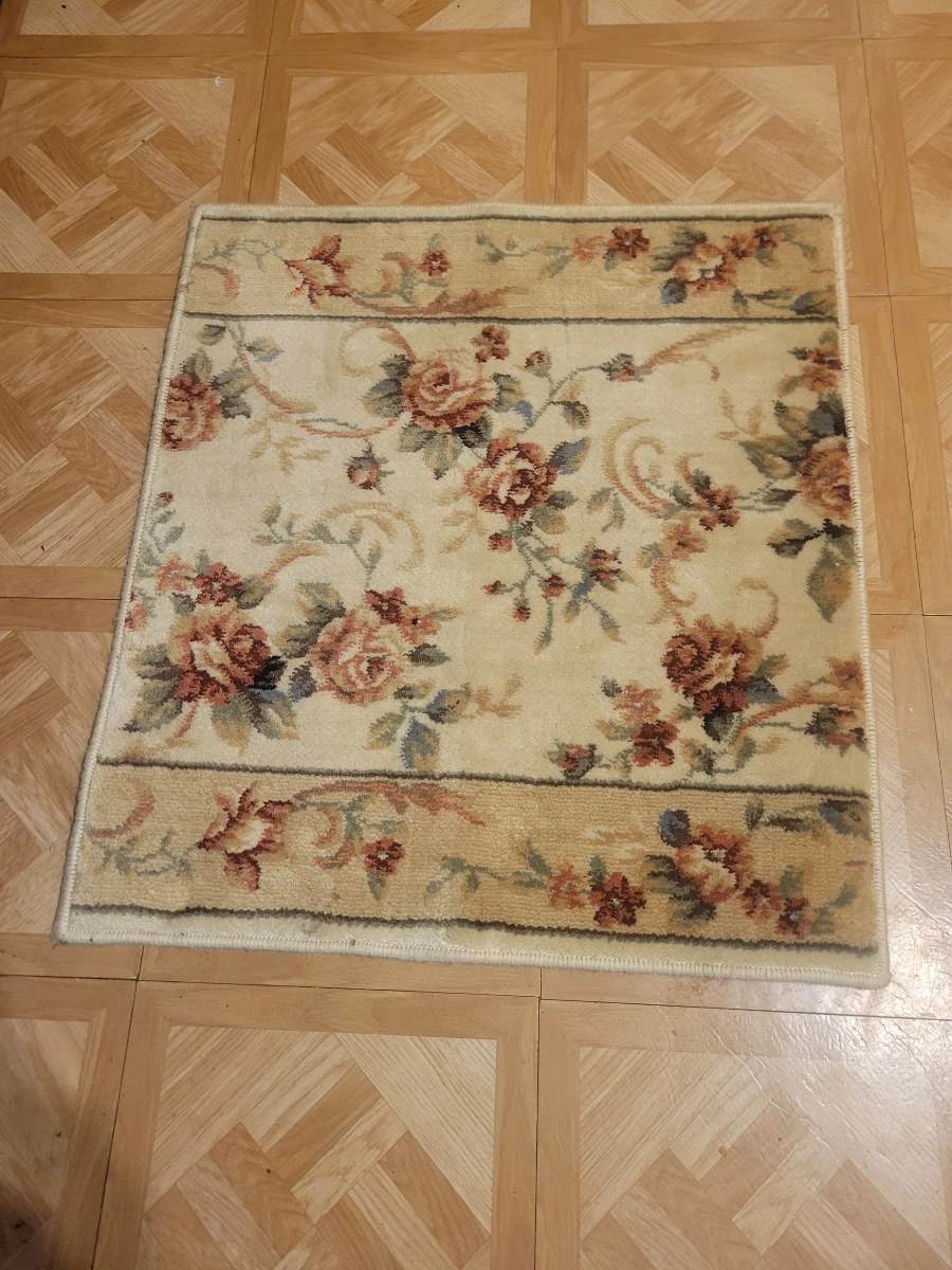 Floral Patterned Area Rug - photo 2