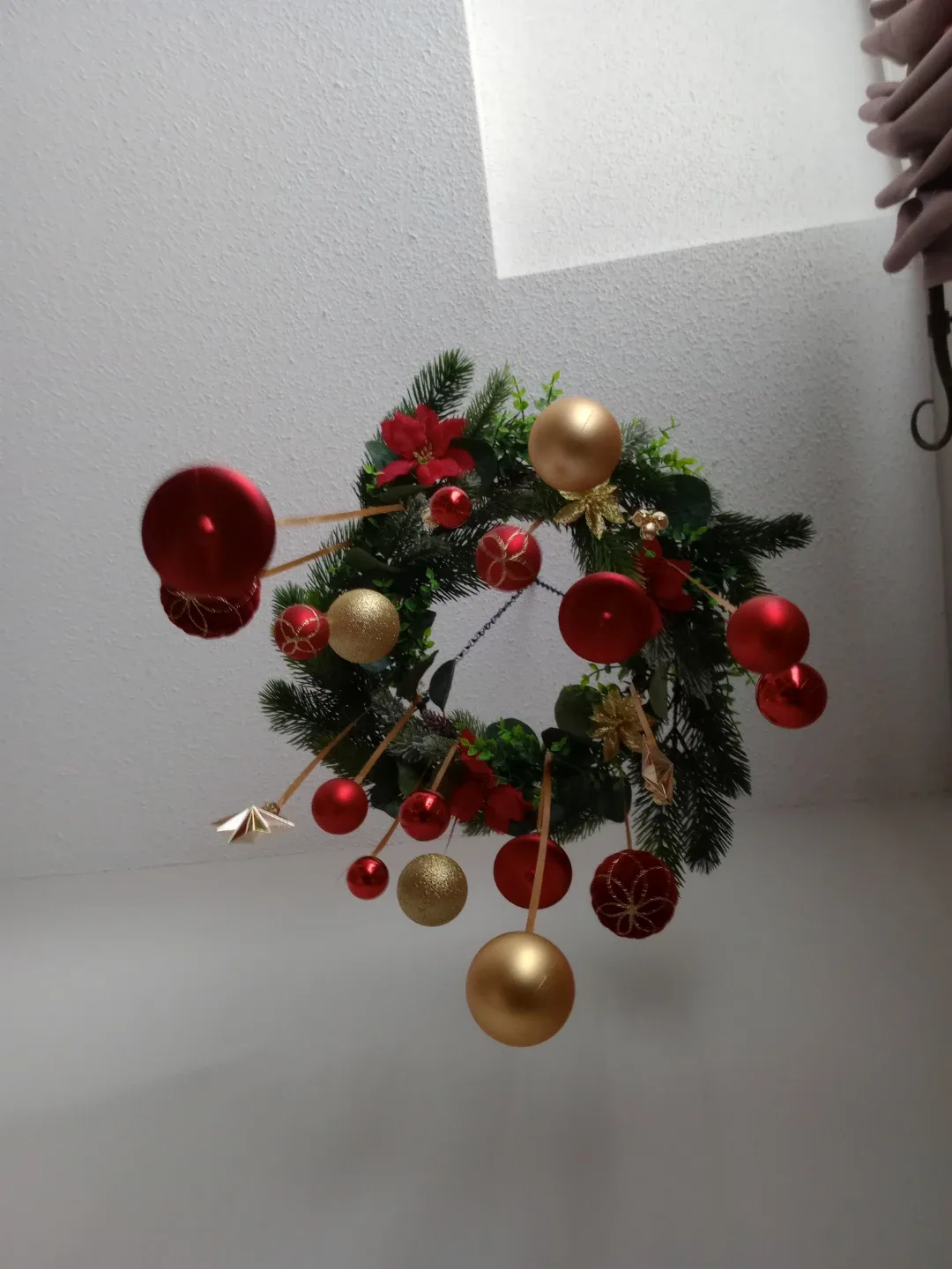 Winter/Christmas Ornament Chandelier image indicator(2)
