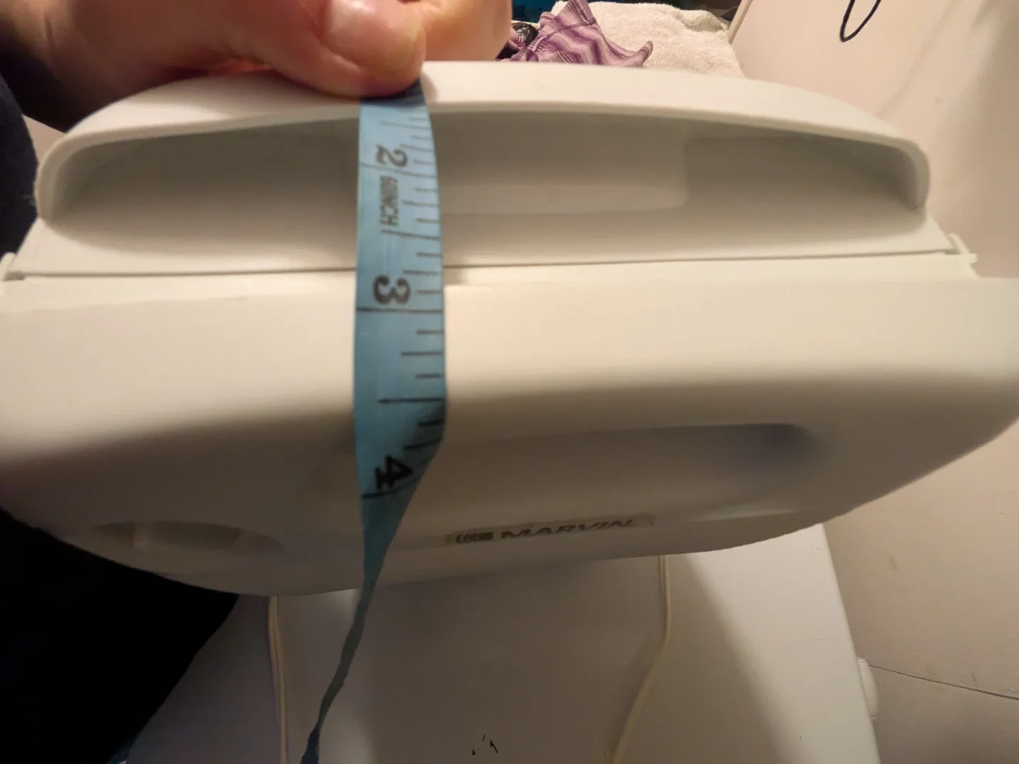 Marvin White Box Fan 9" x 12" image indicator(10)