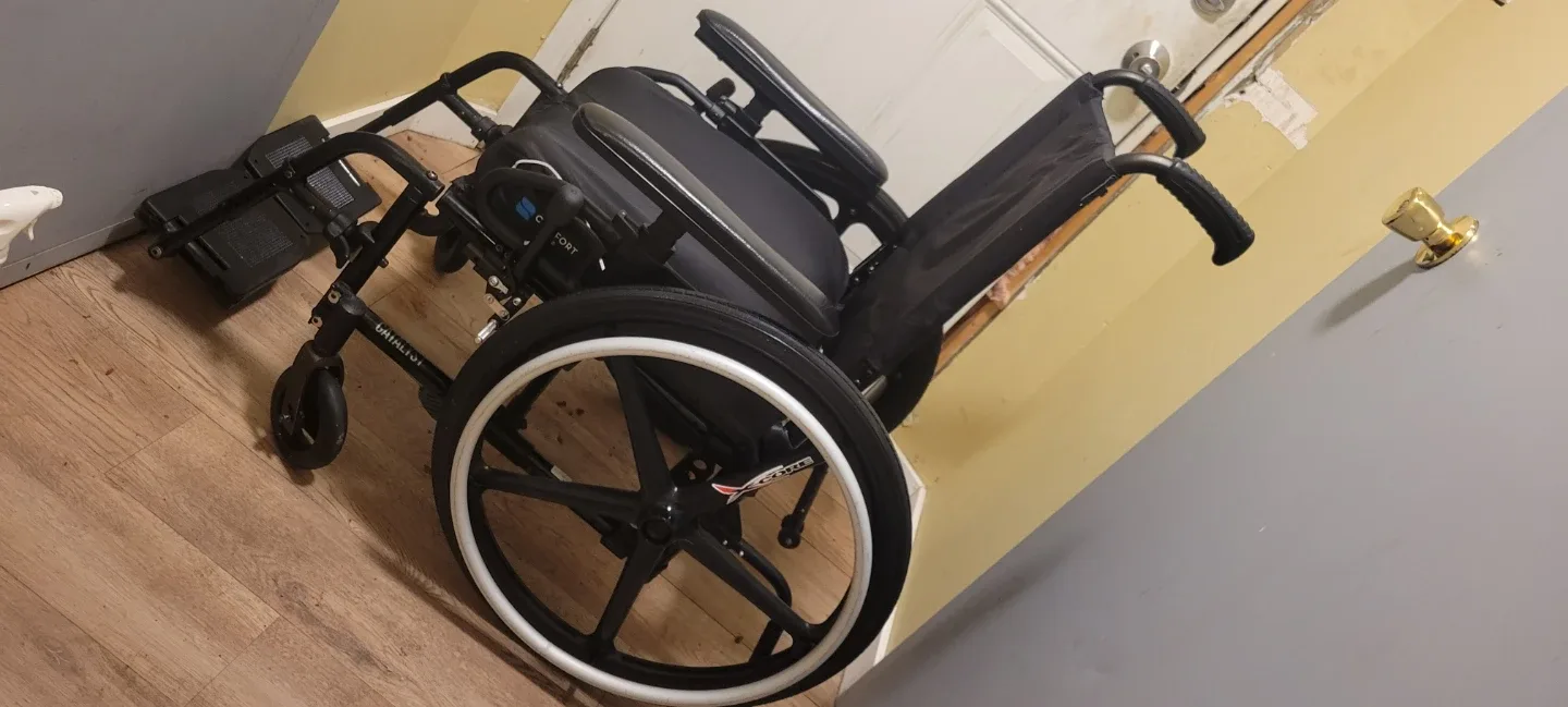 Nighthawk Wheelchair - Lightweight & Foldable image indicator(2)
