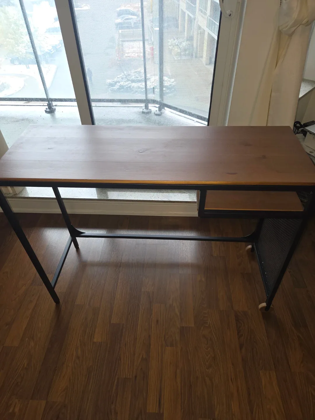 IKEA laptop desk image indicator(5)