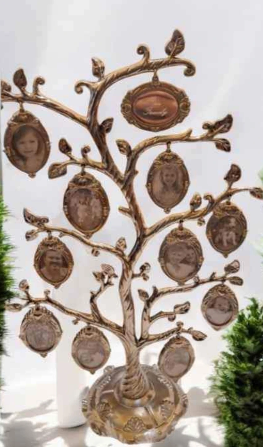 Family Tree Picture Frame - photo 2