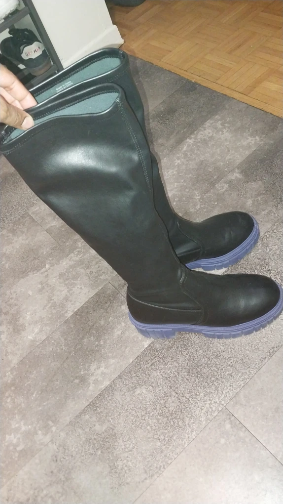 Black Knee-High Boots - photo 2