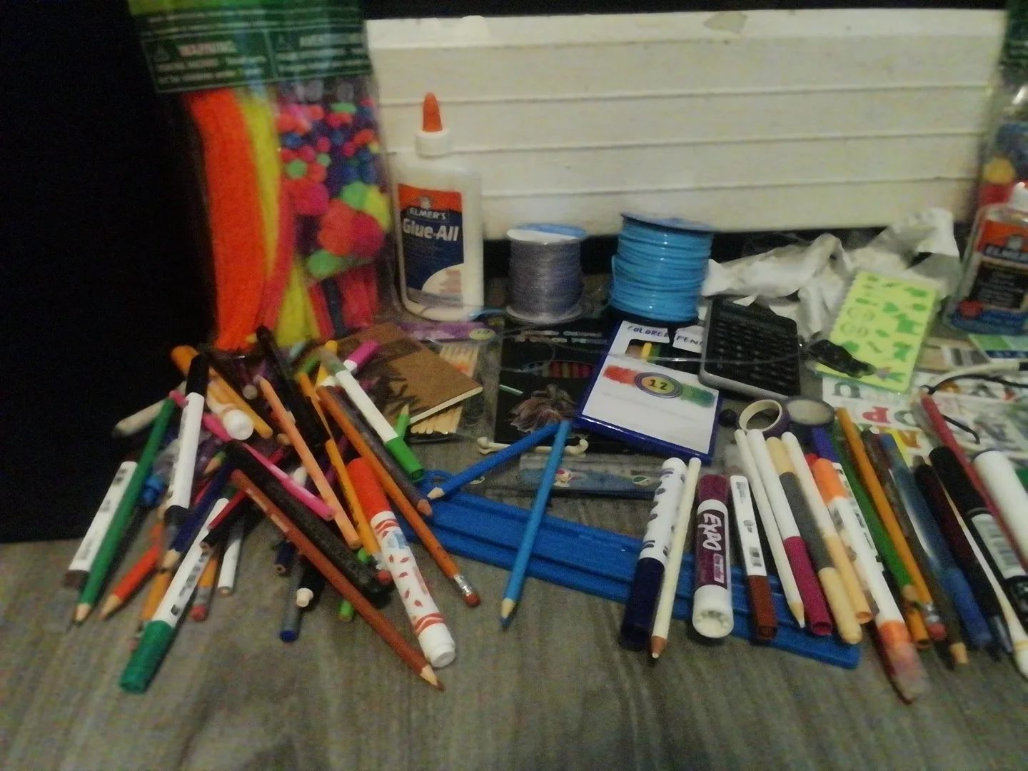 Craft supplies bundle image indicator(2)