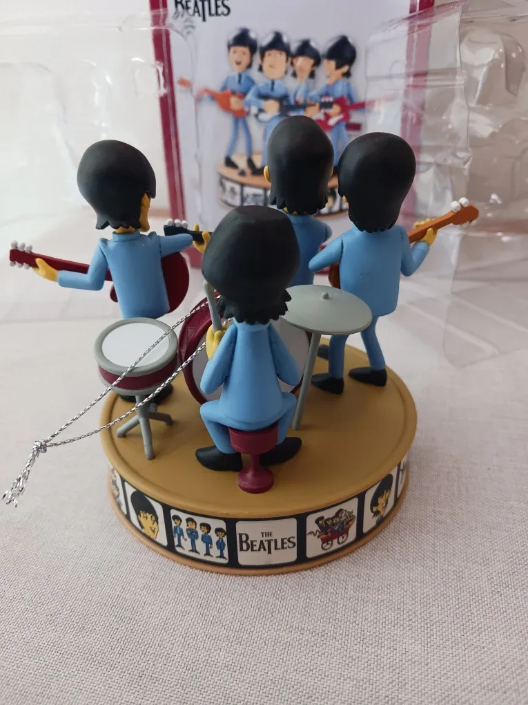 The Beatles Ornament Collectible 2008 Carlton Cards 147 image indicator(2)