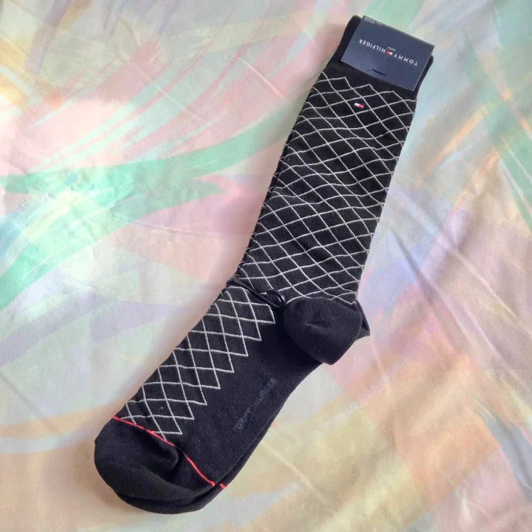 🆕Tommy Hilfiger Black Patterned Socks image indicator(2)