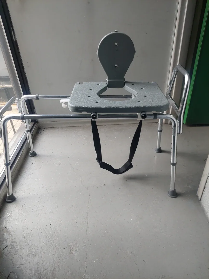 Adjustable Bath and Shower Chair image indicator(2)