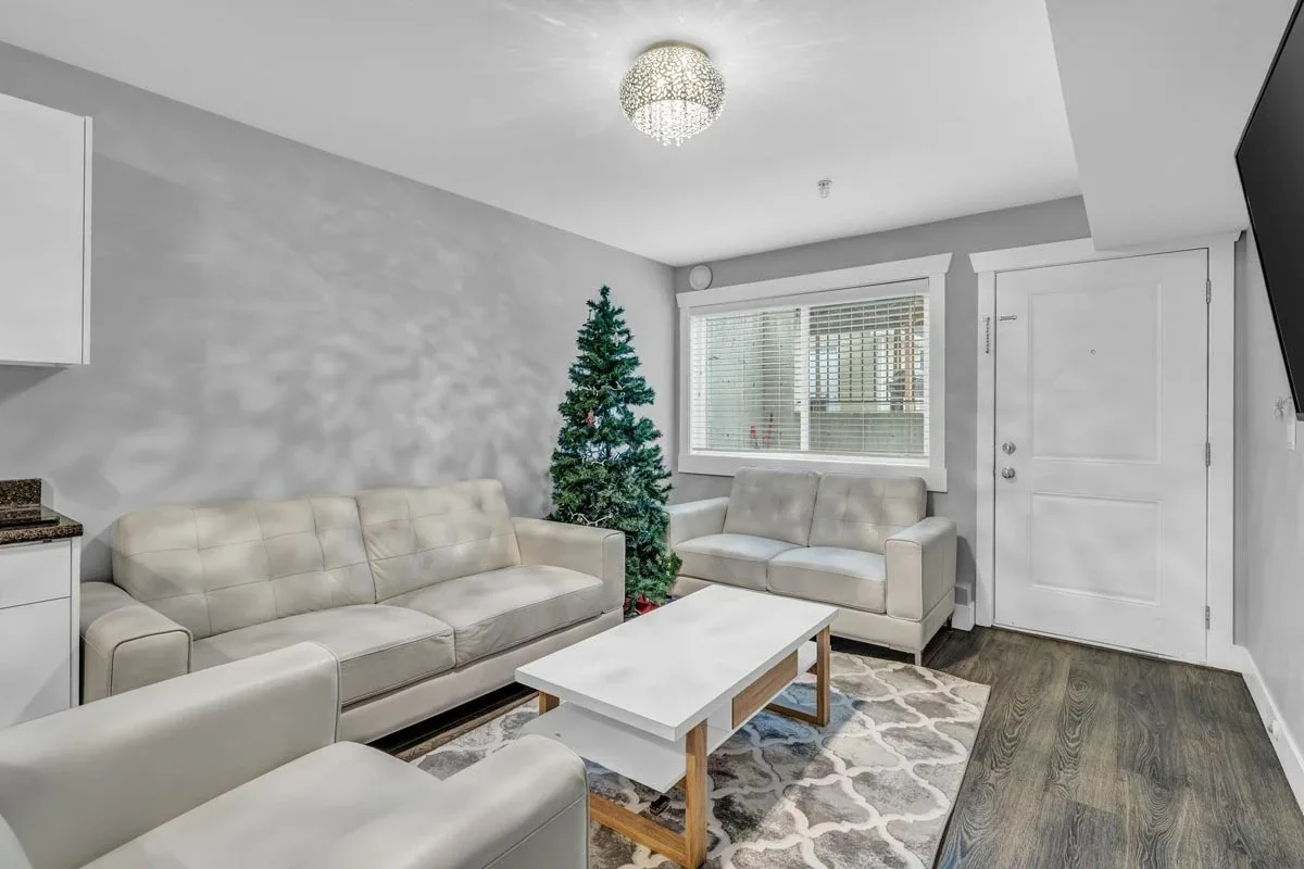 2 bedroom basement available for rent image indicator(5)