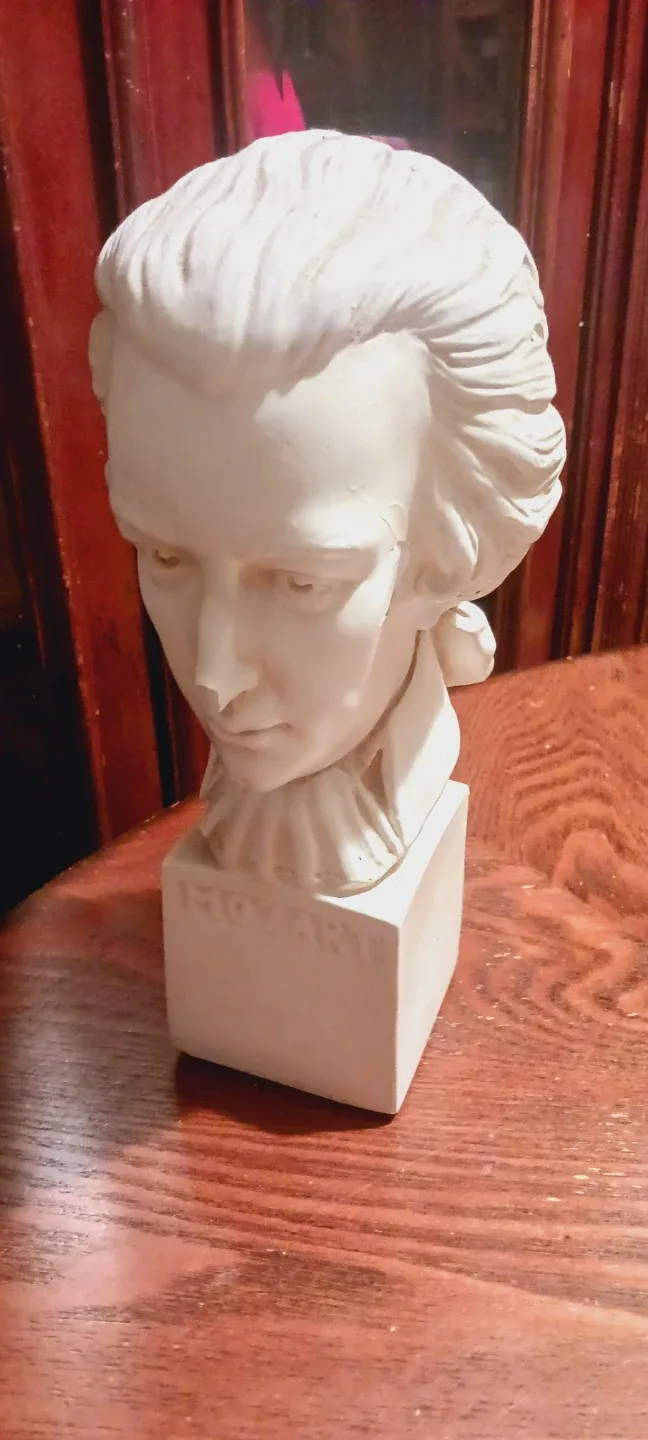 Old Vintage Large Mozart Bust thumbnail