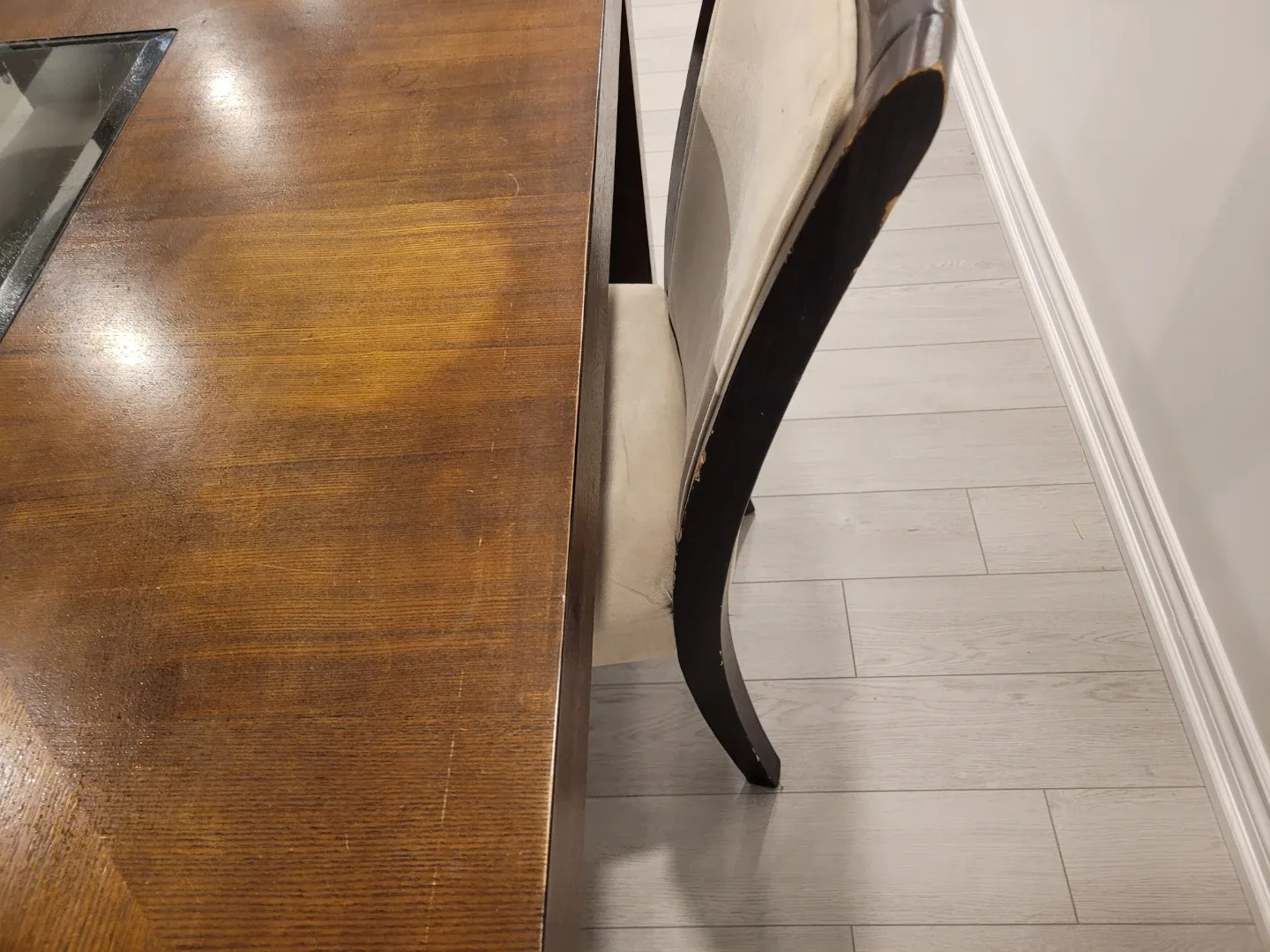 Wooden Dining Table with Glass Center image indicator(3)