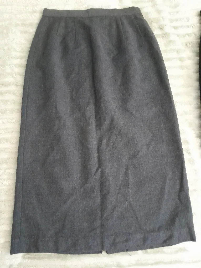 Pure Virgin Wool Grey Skirt