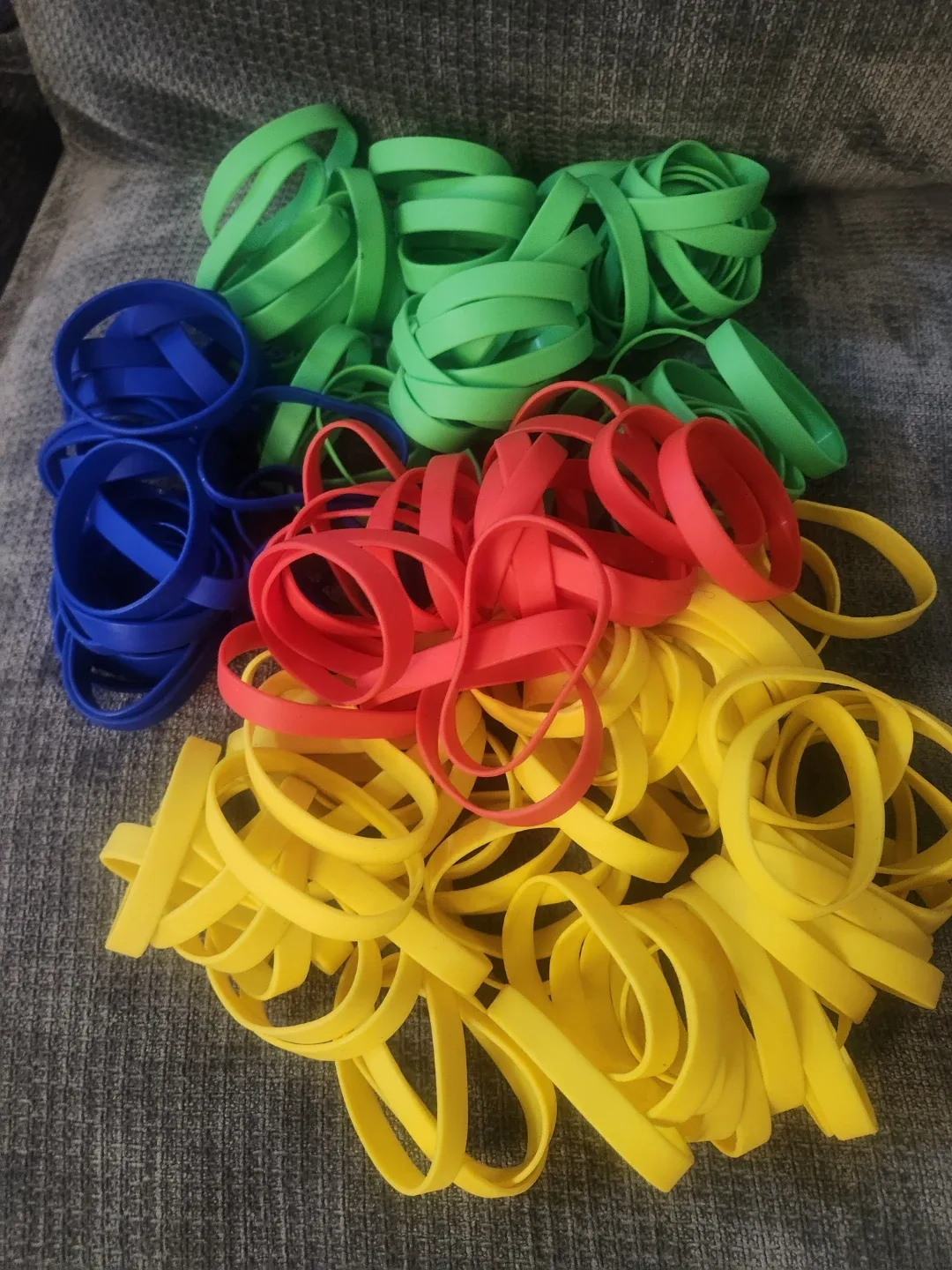 Colorful Silicone Armbands - Yellow, Red, Green, Blue image indicator(2)