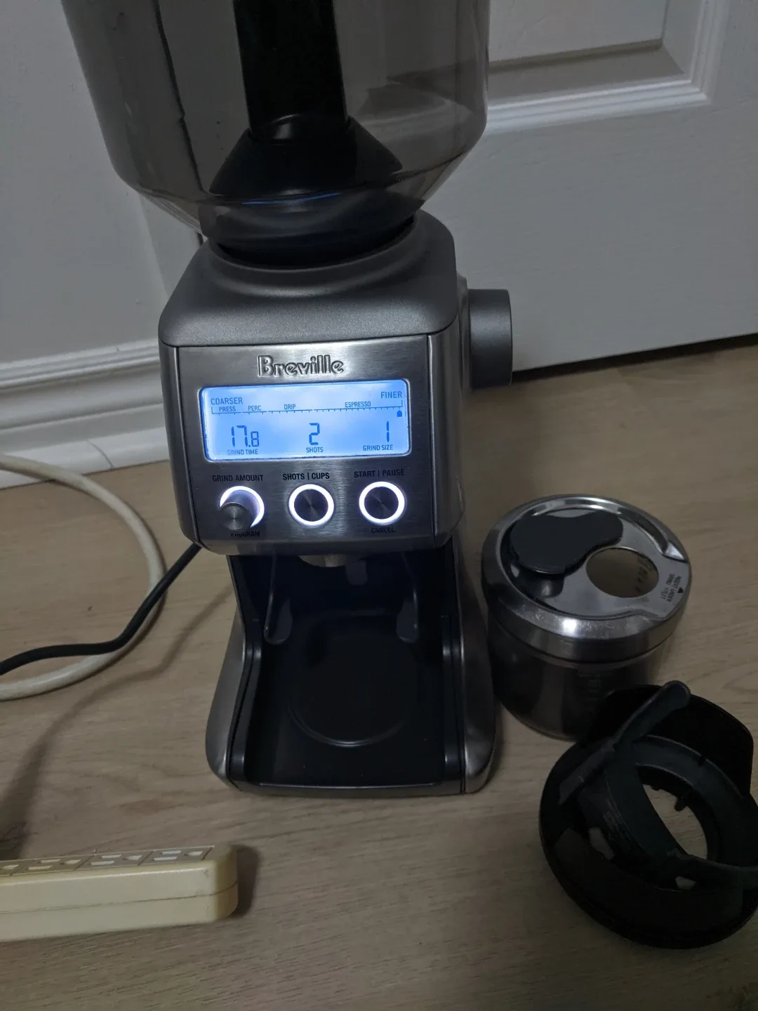 Breville Smart Grinder Pro Coffee Bean Grinder image indicator(2)