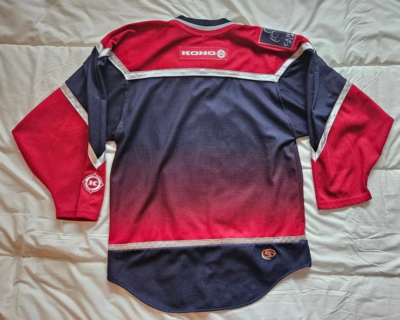 mint cond.     Vintage Vancouver Canucks 90’s Koho Jersey Size S image indicator(2)