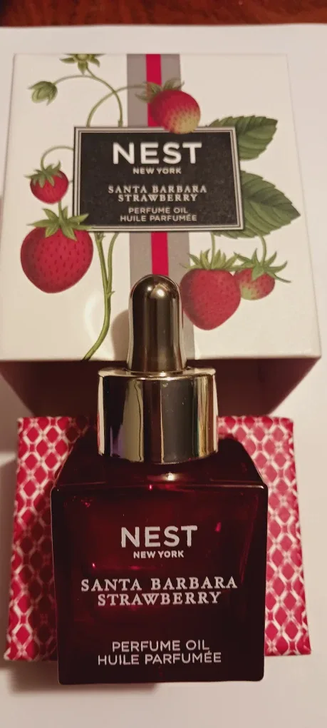 NEST New York Santa Barbara Strawberry Perfume Oil image indicator(4)
