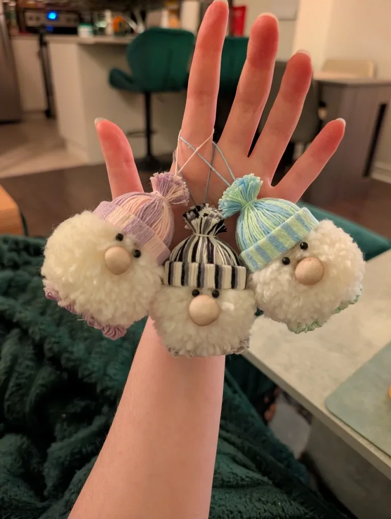 yarn Christmas gnomes, ornaments handmade image indicator(2)